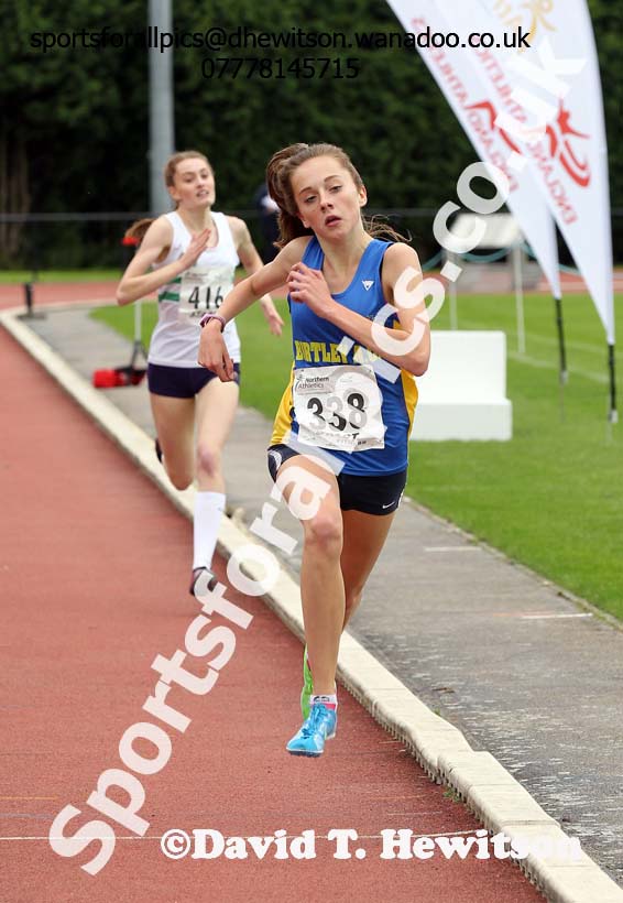 Under-17 womens 1500 metres, Northern Under-15 and under-17 Championships, Wigan. Photo: David T. Hewitson/Sports for All Pics